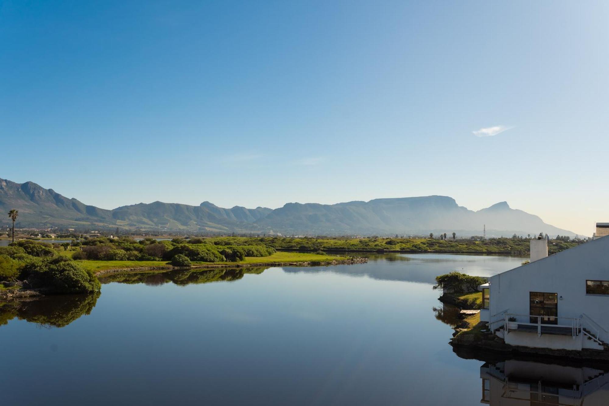 Vlei Cove Guesthouse Cape Town Exterior foto